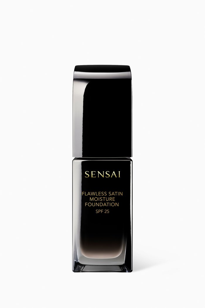 FS103 Sand Beige Flawless Satin Moisture Foundation, 30ml, Colourless