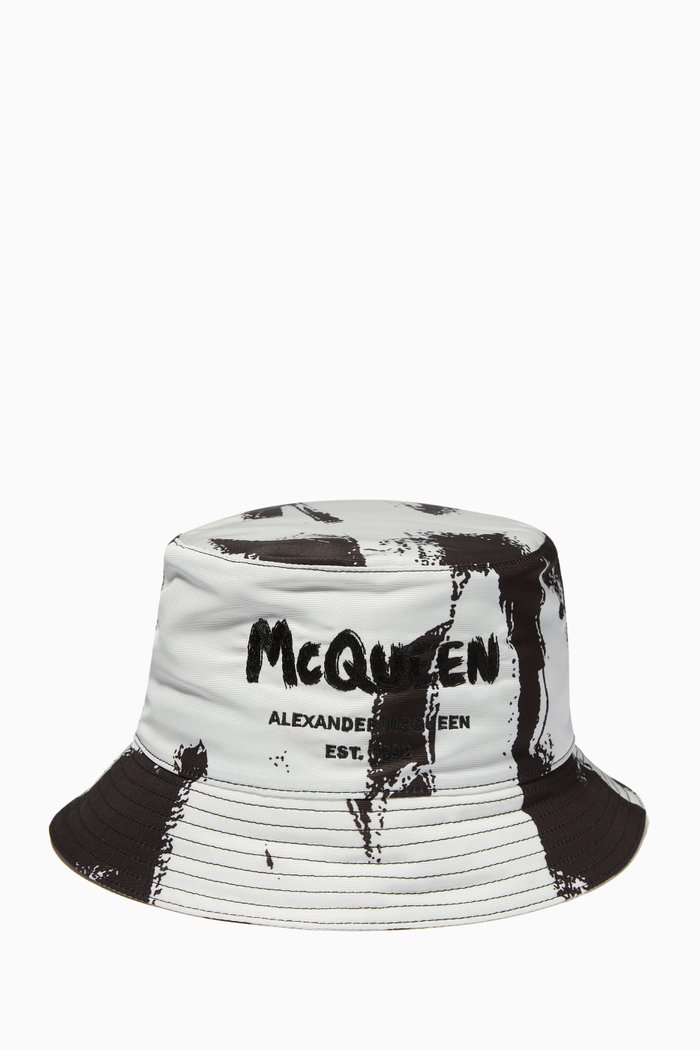 

McQueen Graffiti Bucket Hat in Polyfaille, White