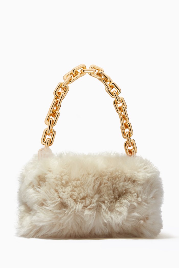 

Chain Pouch in Shearling, Neutral