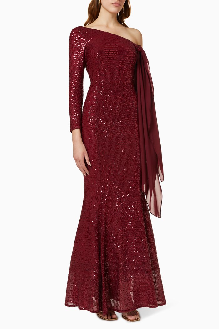 

Fishtail Gown in Sequin, Burgundy