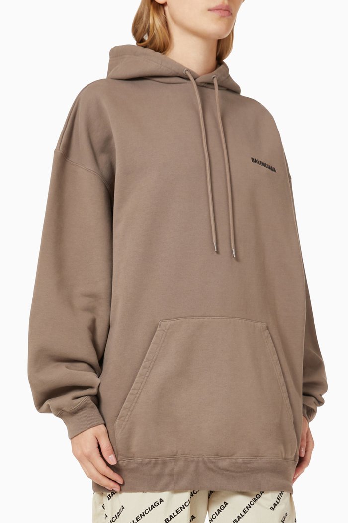 

Logo Medium Fit Hoodie in Organic Fleece, Neutral