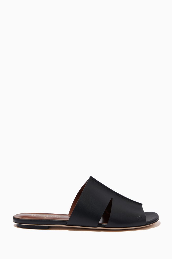 

Mini Star Flat Sandals in Leather, Black