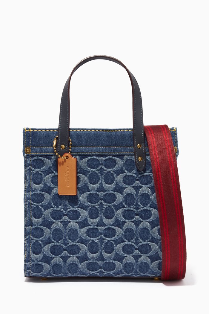 

Field Tote 22 Bag in Signature Denim, Blue