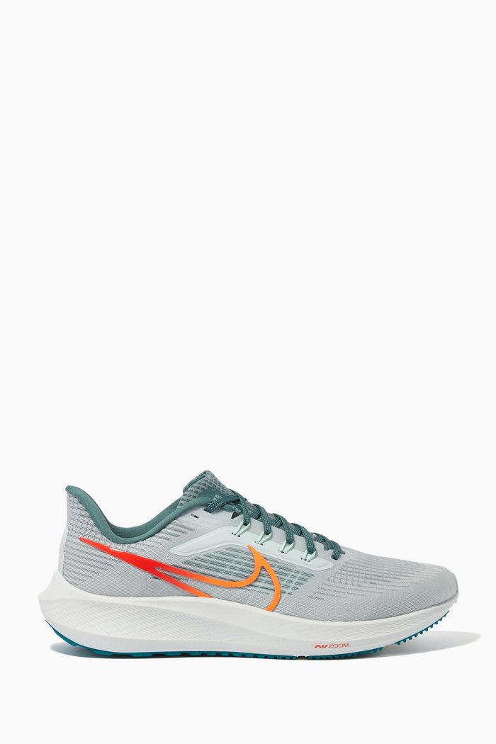 

Air Zoom Pegasus 39 Road Running Shoes, White