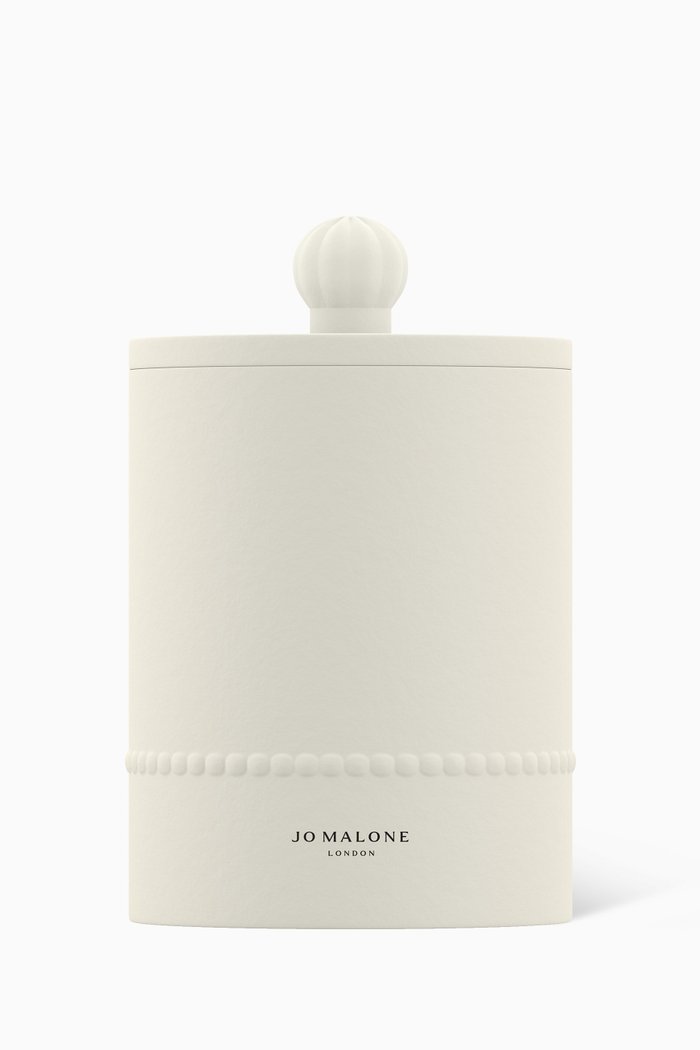 

Lilac Lavender & Lovage Townhouse Candle, 300g, Colourless