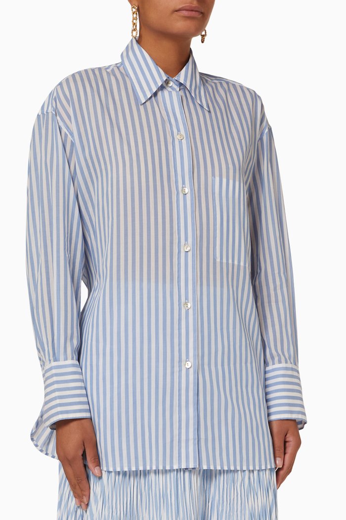 

Cuffed Short Sleeve V-Neck Blouse in Cotton, Blue