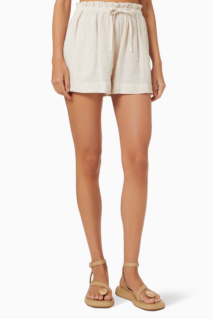 

Asa Shorts, Neutral
