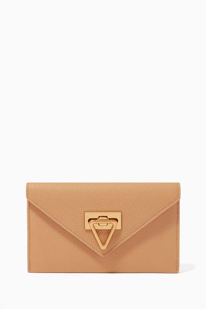 

Flap Wallet in Grained Leather, Neutral