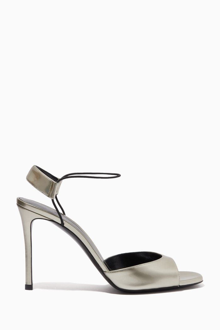 

Slingback Sandals in Patent Leather, Silver