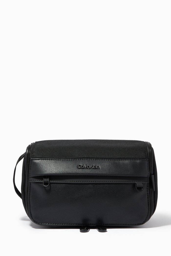 

CK Wash Bag with Hanger in Recycled Nylon Canvas, Black