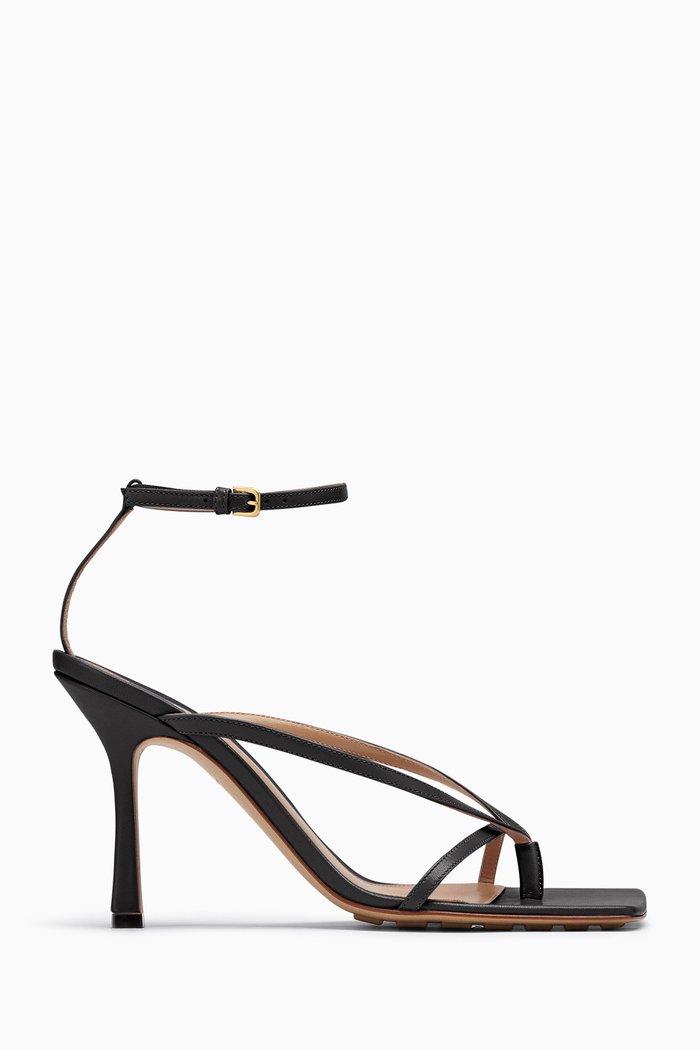 

Stretch Strap Sandals in Leather, Black