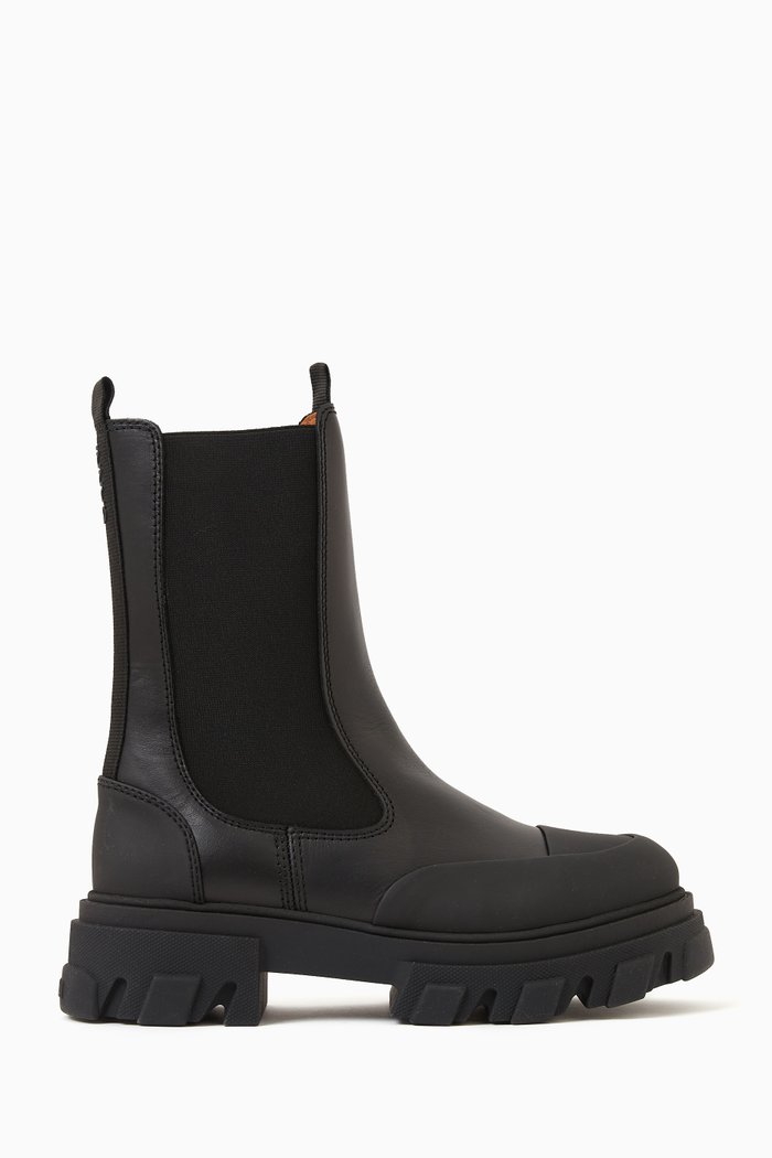 

Low Chelsea Boot in Leather, Black