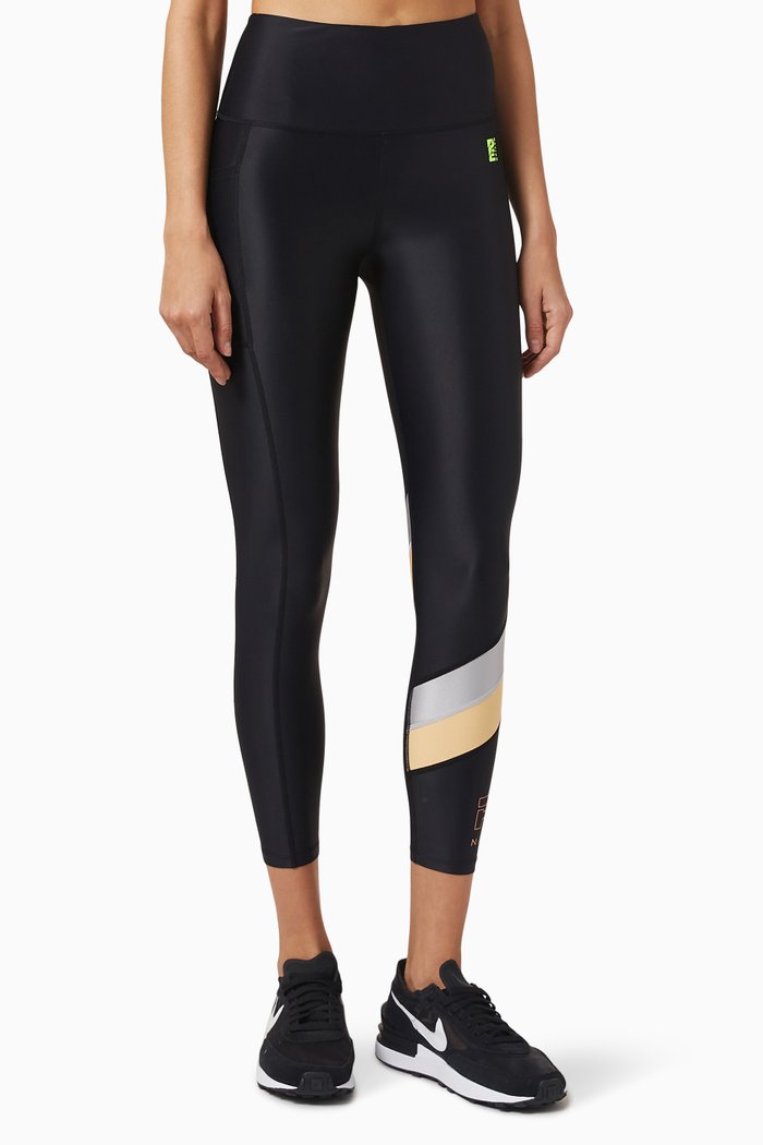 

Alignment Leggings in Recycled Nylon, Black