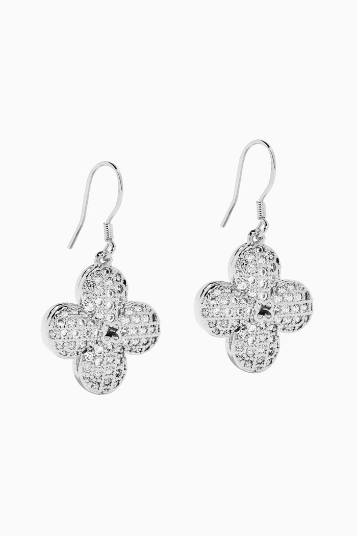 

Clover Flower Earrings in Sterling Silver