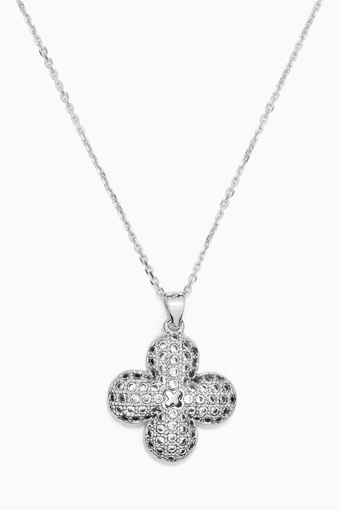 Clover Flower Pendant Necklace in Sterling Silver