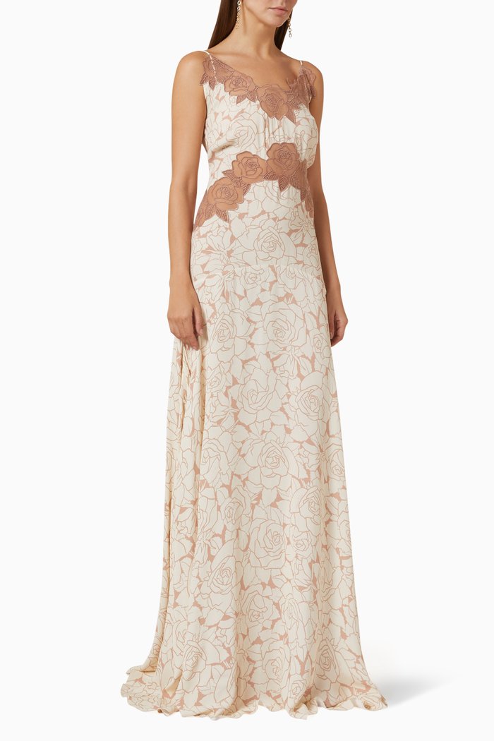 

Red Carpet Gown in Lace, Brown