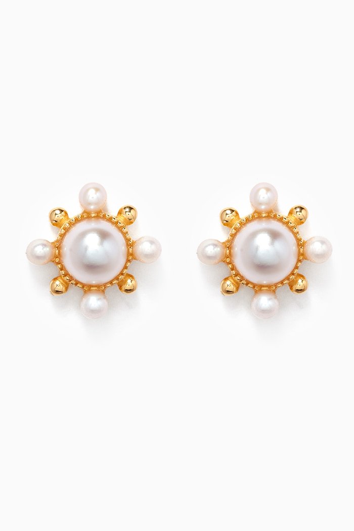 

Pearl Flower Stud Earrings in 14kt Yellow Gold Vermeil