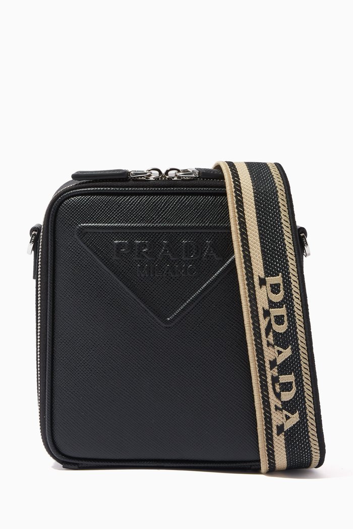 

Shoulder Bag in Saffiano Leather, Black