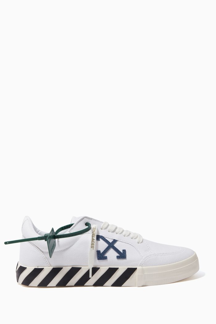 

Low Vulcanized Sneakers in Canvas, White