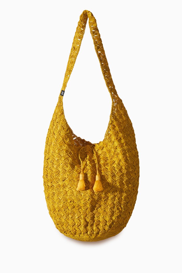 

Santa Isabel Bucket Bag in Buriti Straw, Yellow