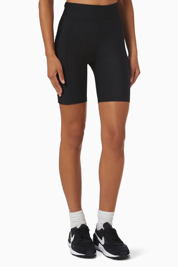 

Matte Tech Pocket Spin Shorts, Black