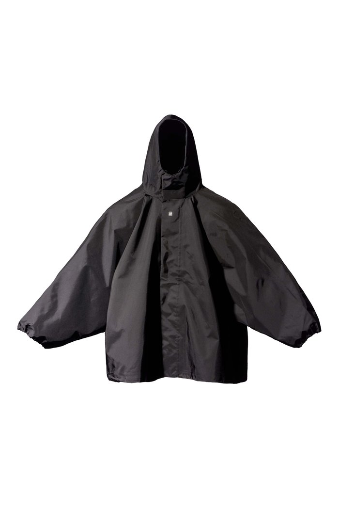 

T Cut Parka in Nylon, Black