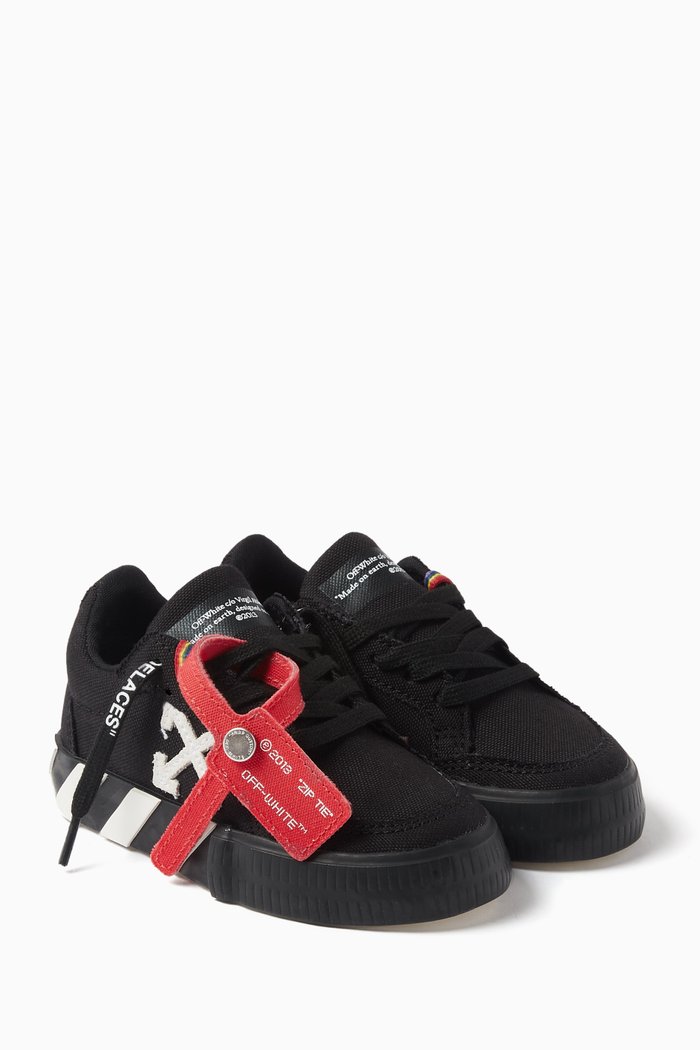 

Vulcanized Low-top Sneakers in Vulcanized Canvas, Black