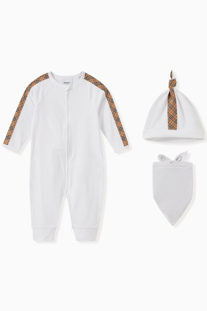 

Check Trim Gift Set, White