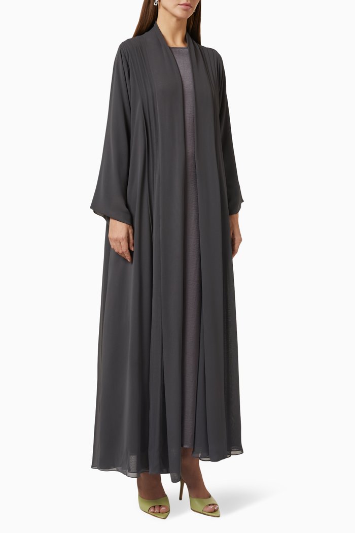 

4-piece Pleated Abaya Set in Chiffon & Matte Satin, Grey