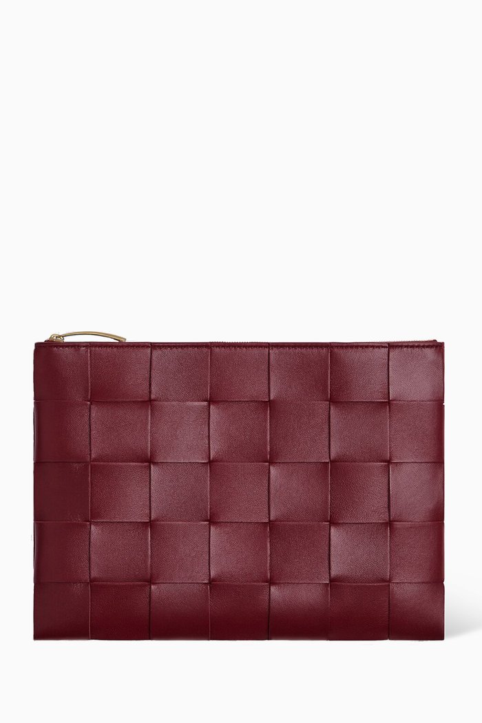 

Pouch in Intrecciato Nappa, Burgundy