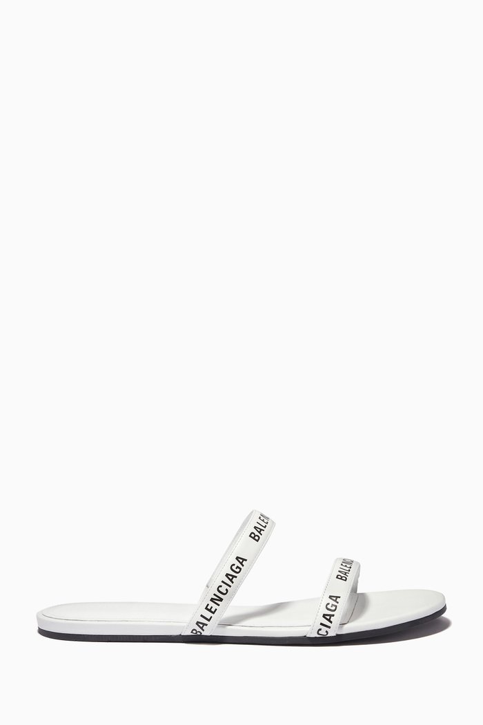 Round Flat Sandals in Smooth Calfskin, White