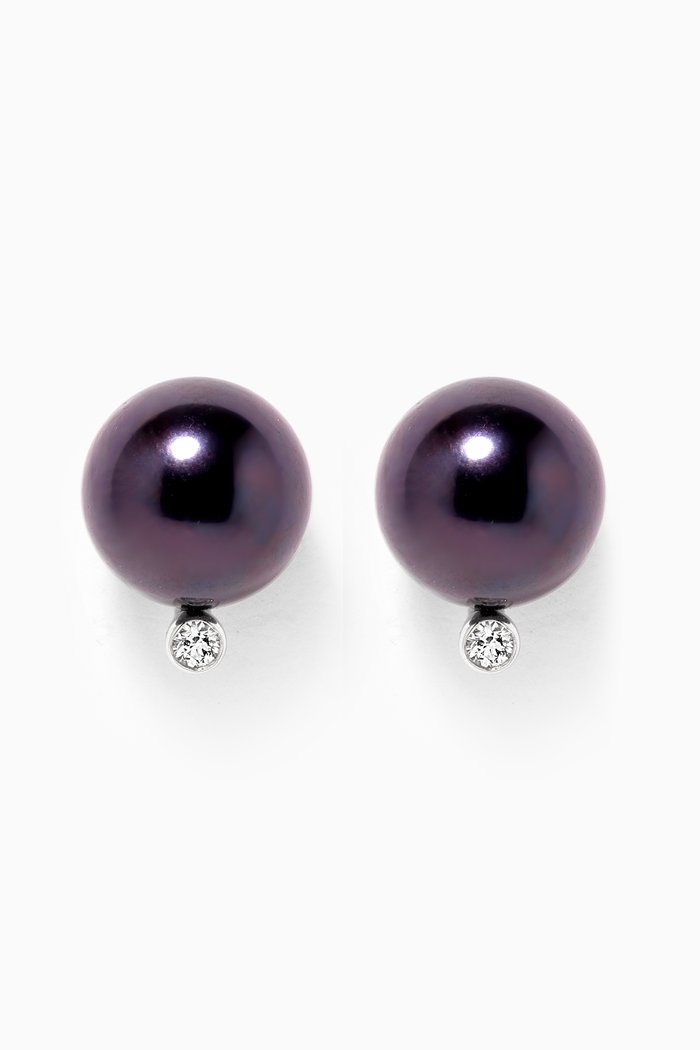 

Kiku Freshwater Pearl Earrings in 18kt White Gold
