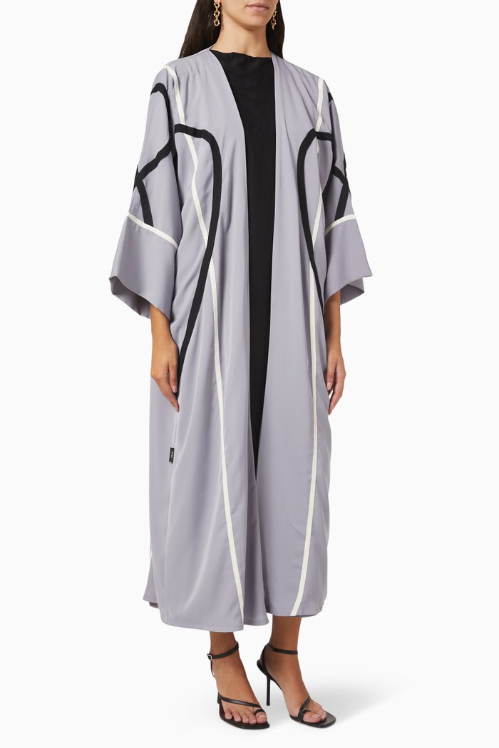 

Lines Abaya in Crepe, Grey