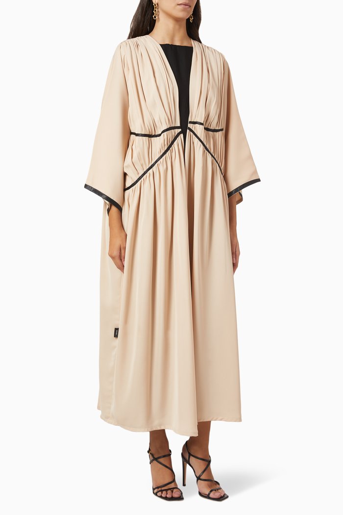 

Pleated Ribbon Abaya in Crepe, Neutral