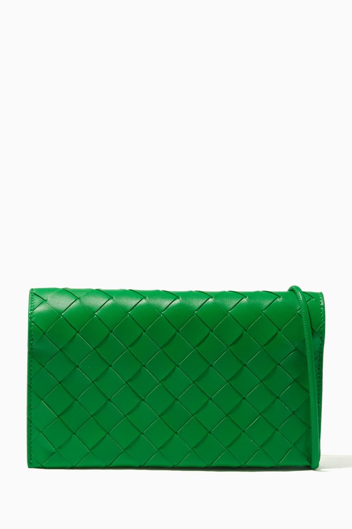 

Wallet-on Strap Bag in Intrecciato Leather, Green