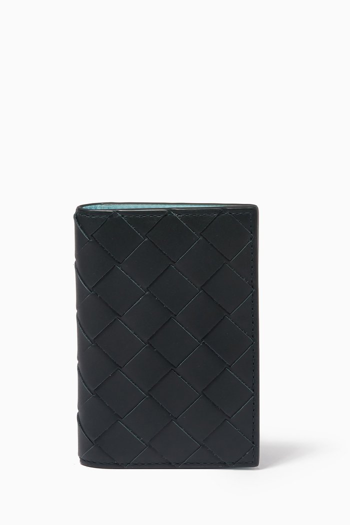 

Intrecciato Bi-Fold Card Case in Calfskin, Green