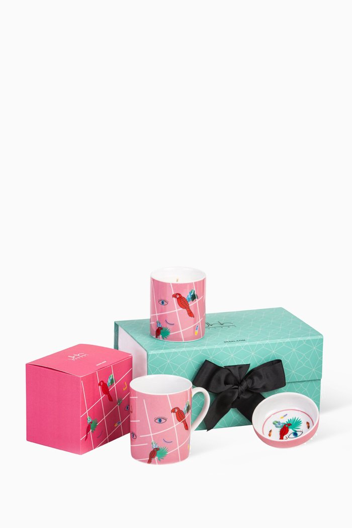 

Think Pink Gift Box