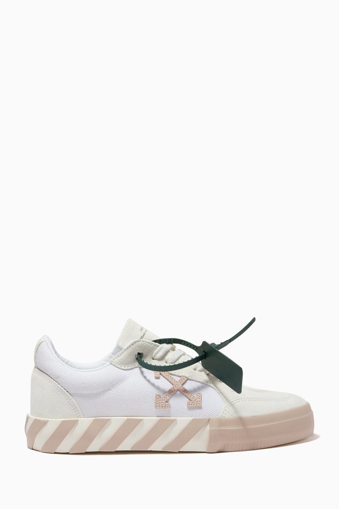 

Low Vulcanized Sneakers in Calf Leather, White