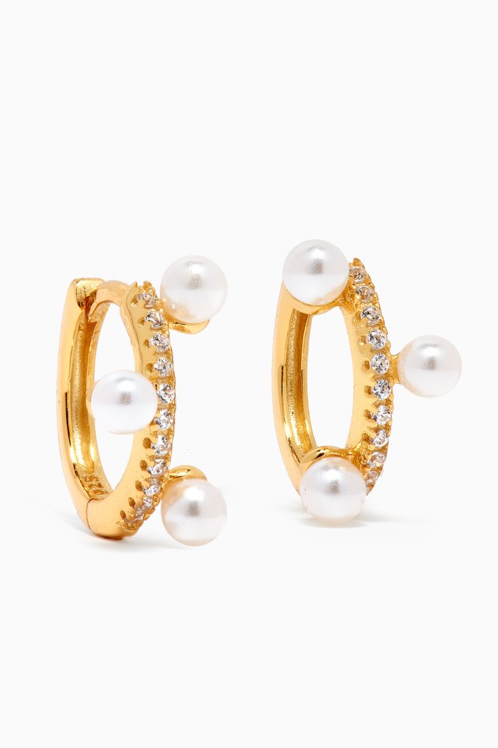 

Pavé Pearl Scattered Huggie Earrings in Yellow Gold-plated Sterling Silver