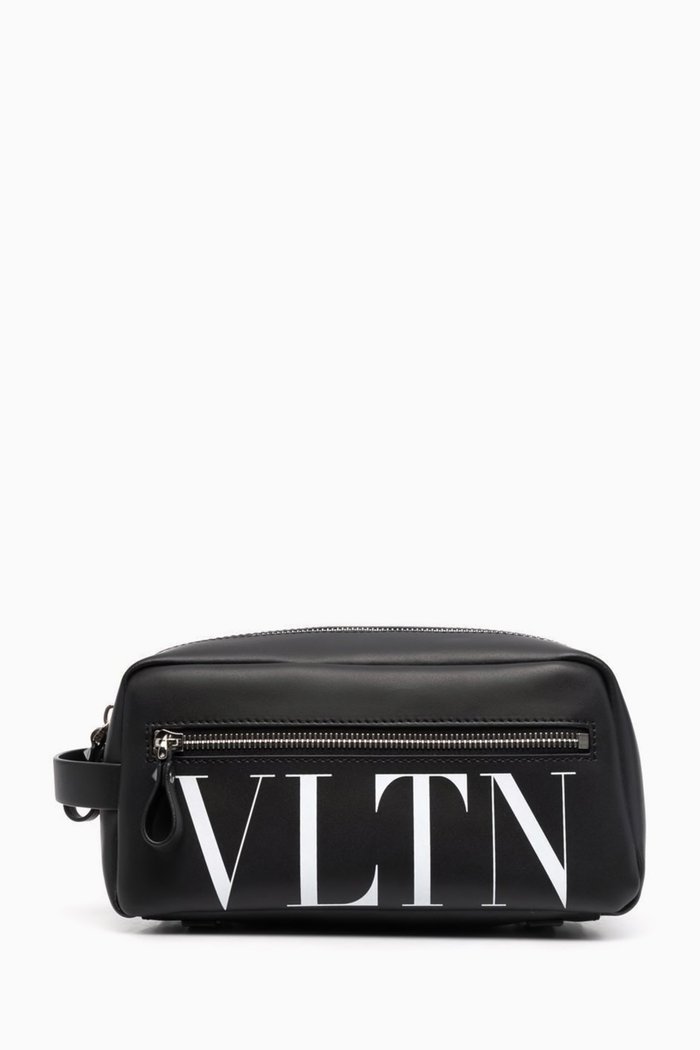 

Valentino Garavani VLTN Logo Wash Bag in Leather, Black