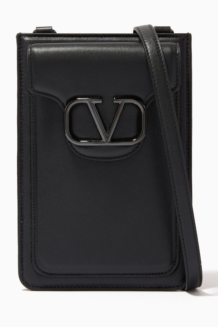 

Locò VLogo Signature Phone Pouch in Leather, Black