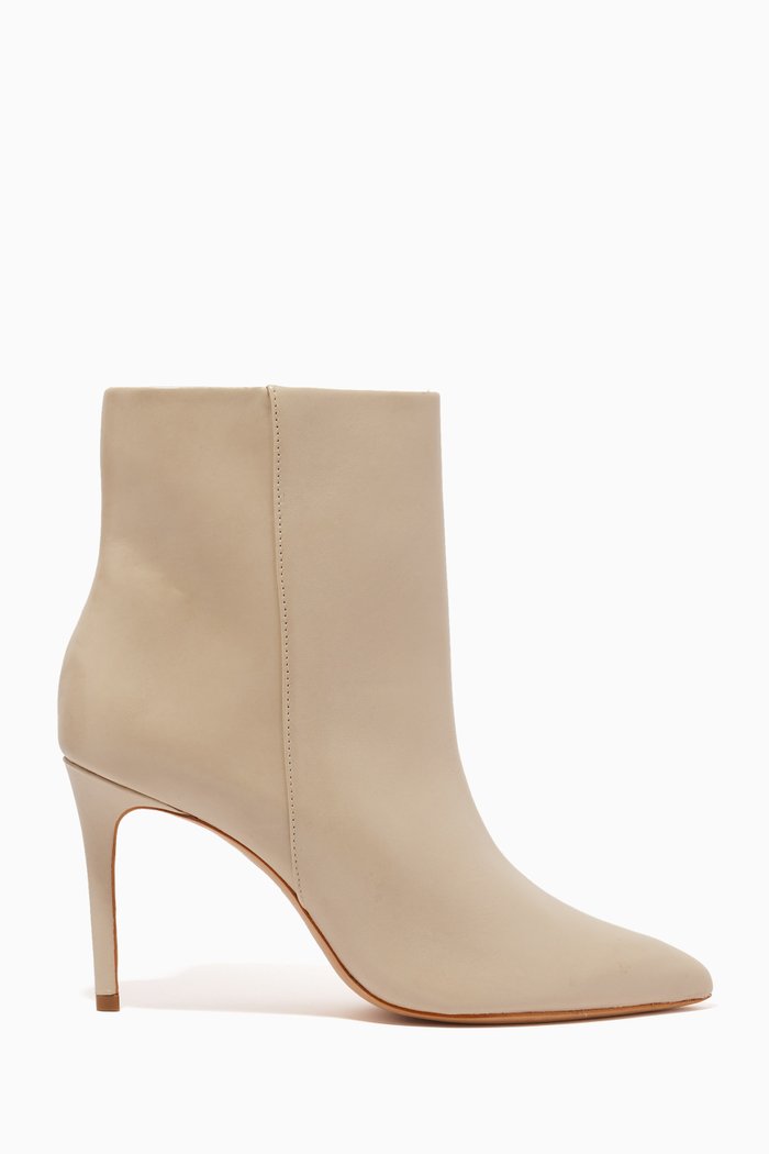 

Mikki Pointed-toe Boots in Leather, Neutral