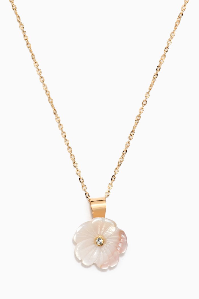 

Flower Mother of Pearl Diamond Pendant in 18kt Yellow Gold