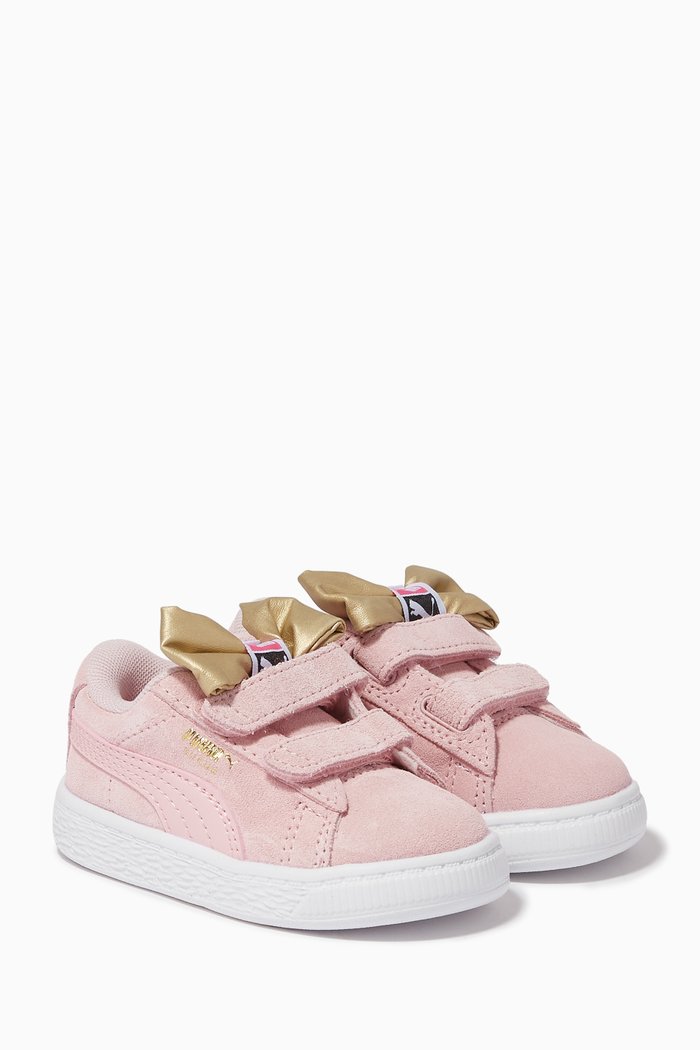 

Classic Light Flex Bow V Sneakers in Suede, Pink