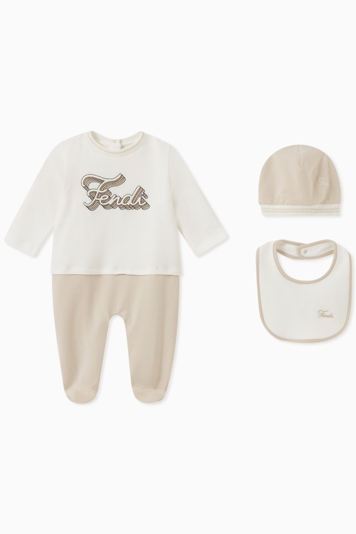 

Logo Jumpsuit, Hat and Bib Set, Neutral