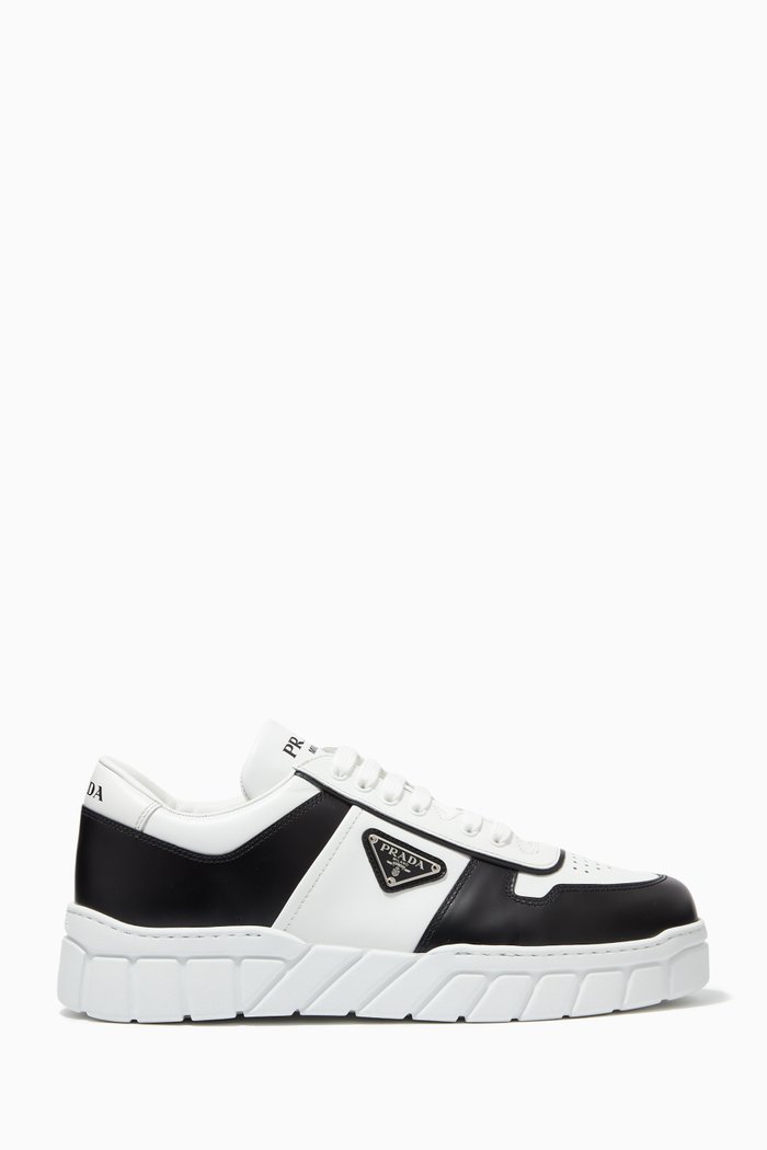 

Triangle Logo Sneakers in Leather, White