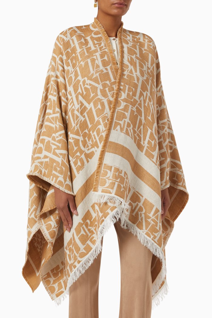 

Lettering Cape in Wool, Brown