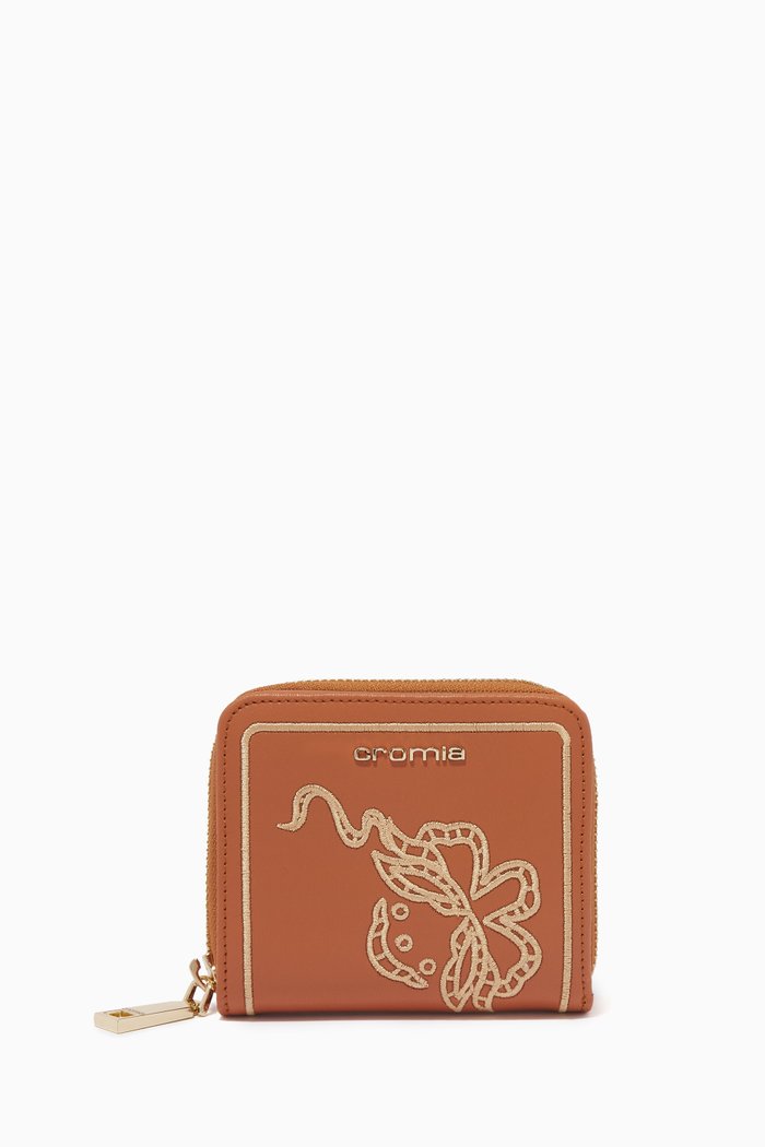 

Pretty Wallet in Calfskin, Brown