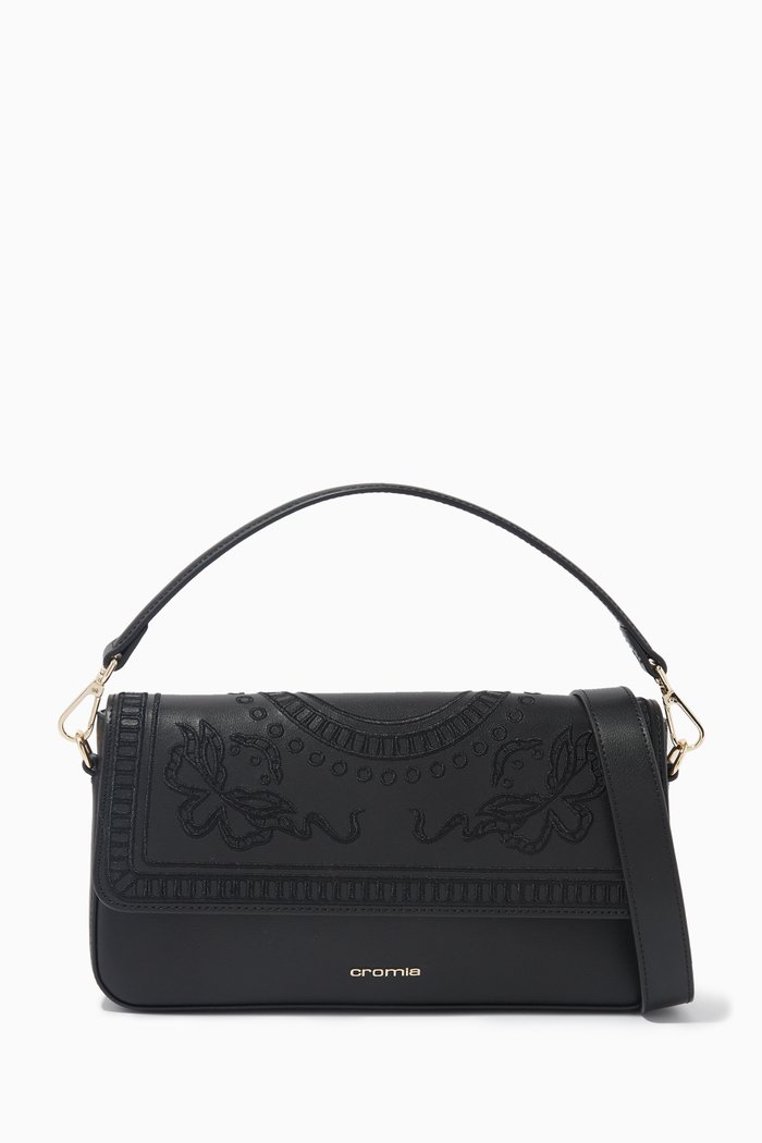 

Pretty Shoulder Bag in Calfskin, Black