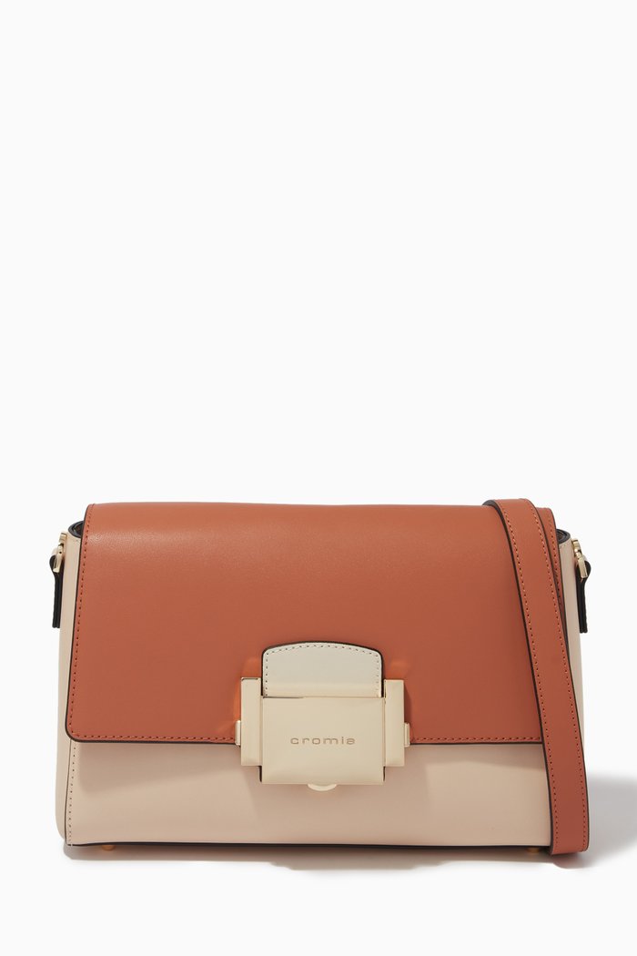 

Shoulder Bag in Calfskin, Neutral